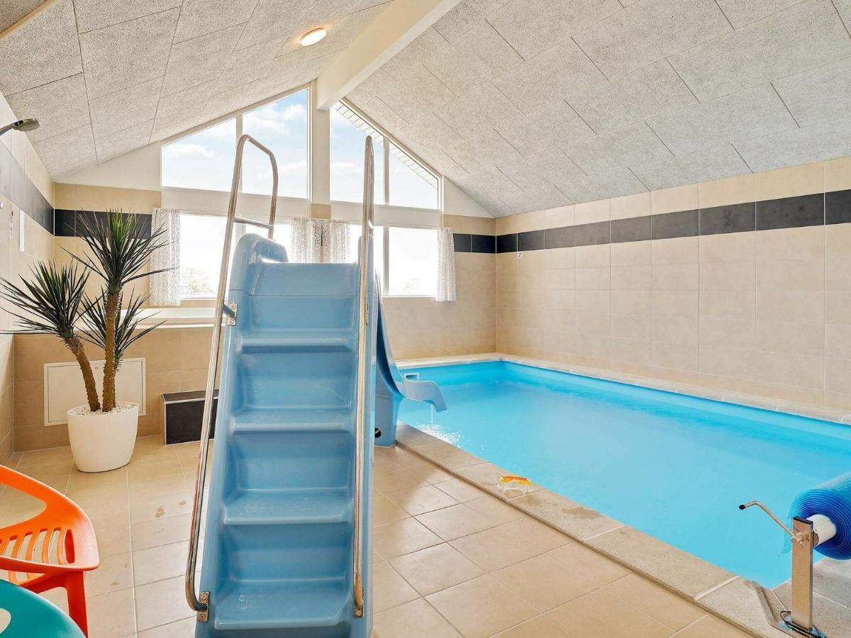 18 Person Holiday Home In Bogense Esterno foto