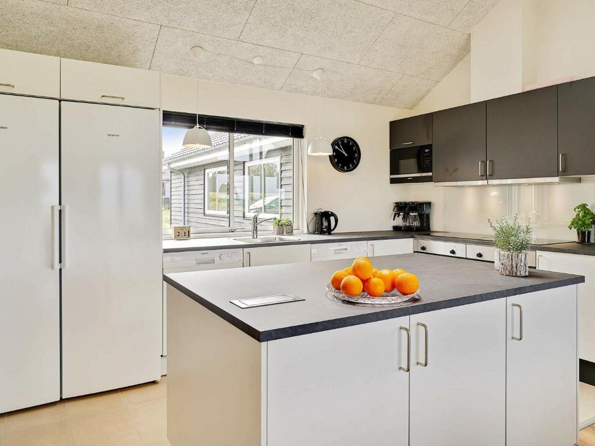 18 Person Holiday Home In Bogense Esterno foto