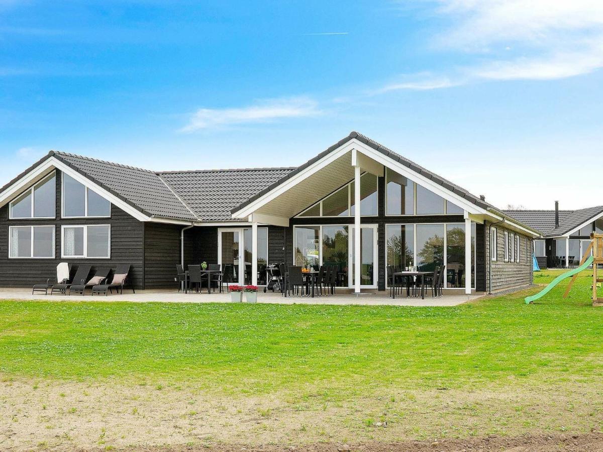 18 Person Holiday Home In Bogense Esterno foto