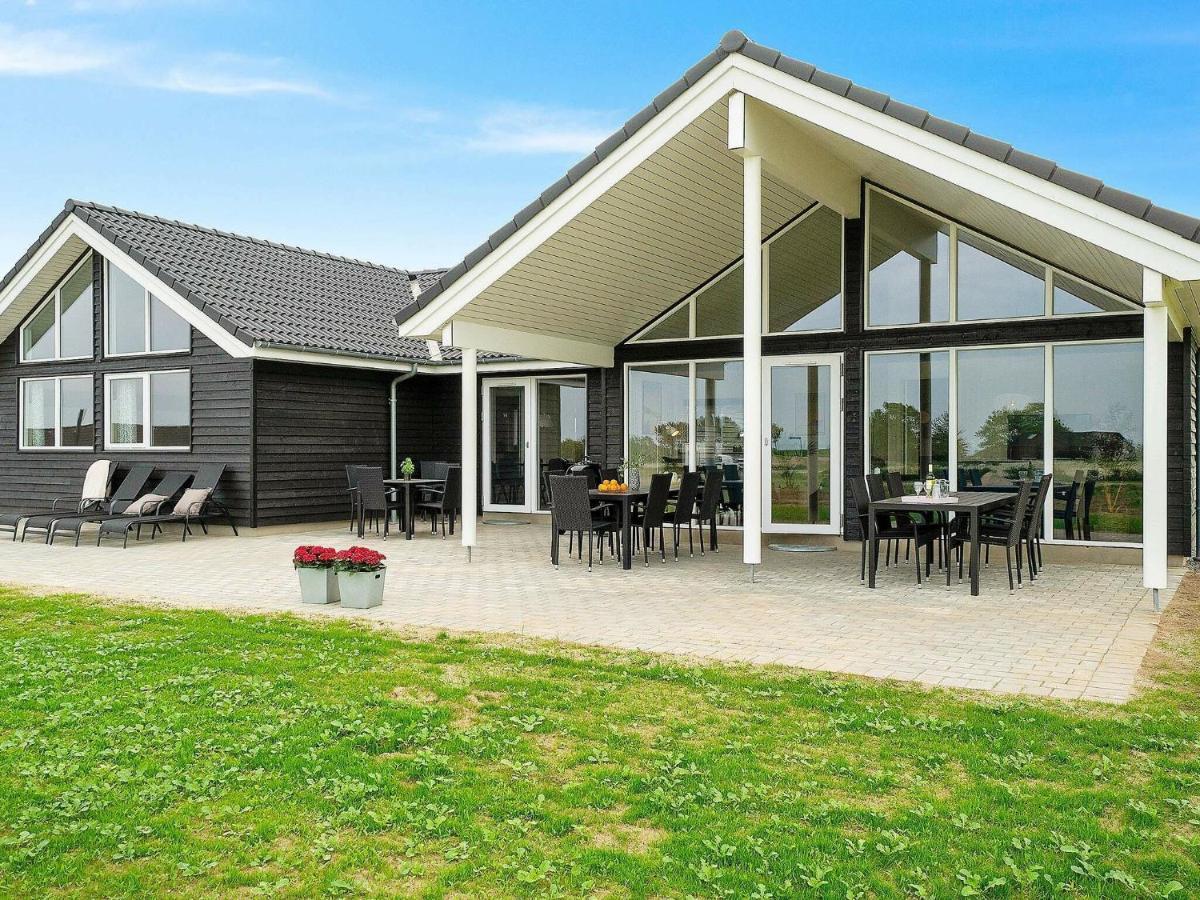 18 Person Holiday Home In Bogense Esterno foto